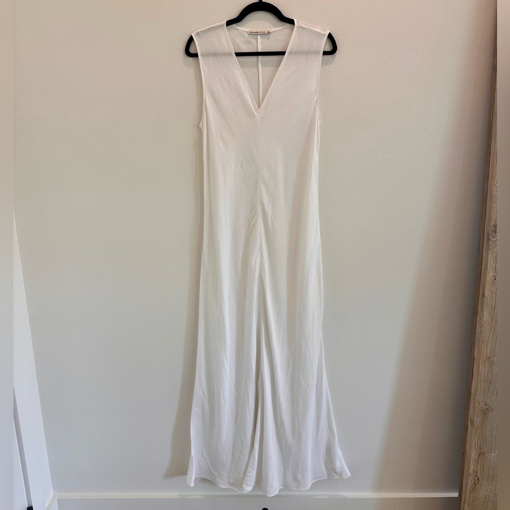 Abercrombie & Fitch White Linen Maxi Dress